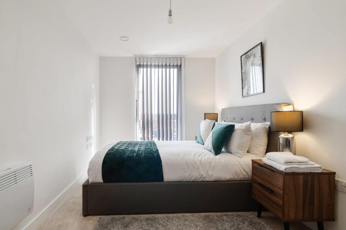 Beautiful 2 Bed Apartment In A Converted Mill Leeds  Ngoại thất bức ảnh